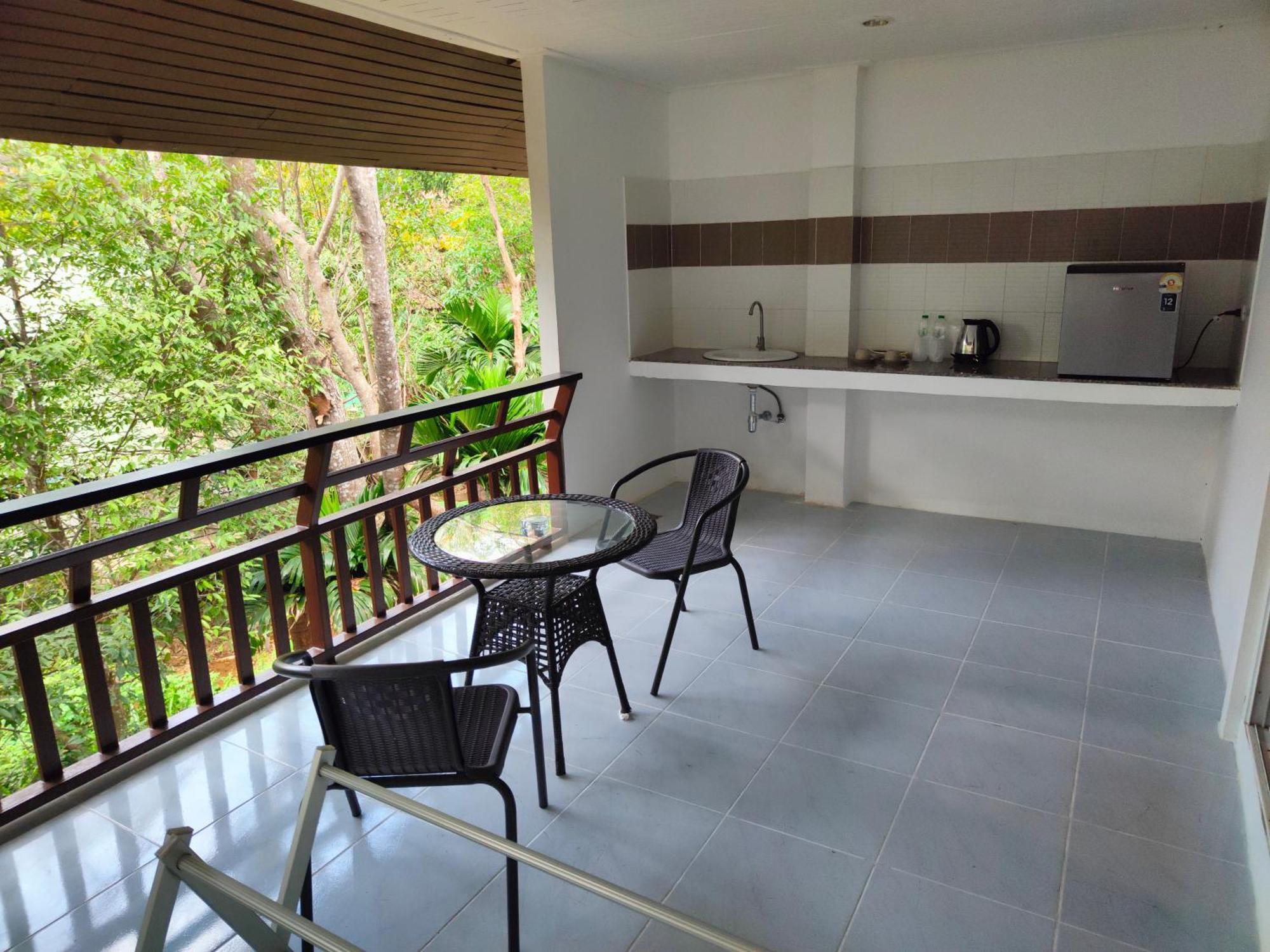 Phuket Jungle Experience Resort Карон Экстерьер фото